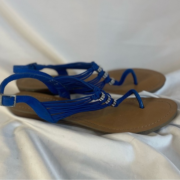 Madden Girl Blue T Strap Flats Jewel Accents Slip On Gladiator Size 9 - Picture 5 of 6
